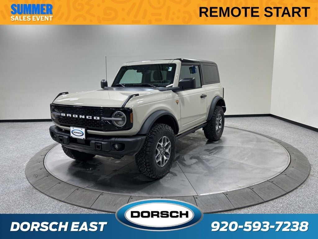 2025 Ford Bronco Badlands in Desert Sand — front three-quarter view
