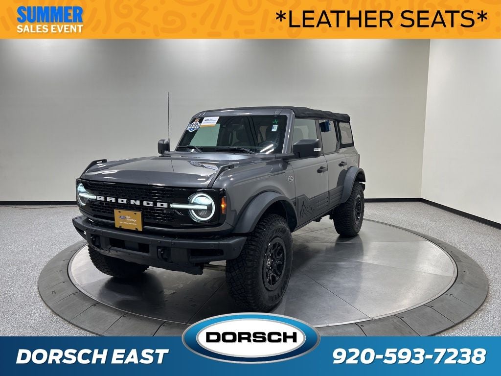 2022 Ford Bronco Wildtrak in Carbonized Gray Metallic — front three-quarter view